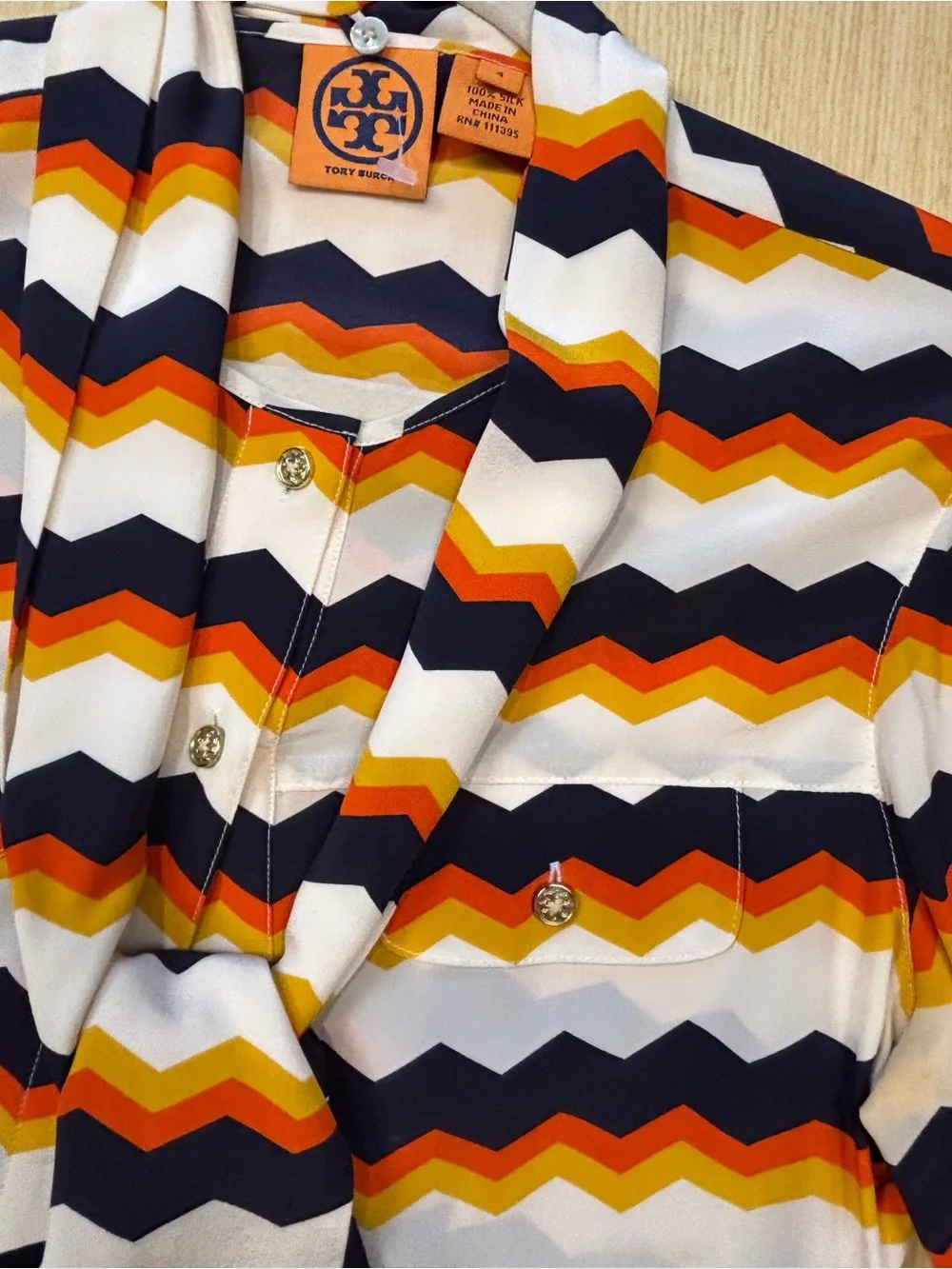 Tory Burch Silk Chevron Zig Zag Tie Neck Blouse Orange Navy Button Down Top Sz 4